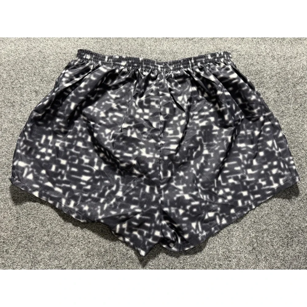 Vintage 90s Nike Shorts Women's Lined Running Jogging Gym Abstract Black White L